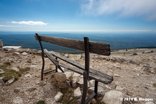 Bild des Monats: "Bankenkrise", Gipfel des Mt. Ventoux, Provence, Frankreich 2010